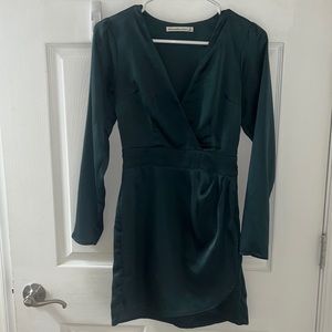 Forrest green, V-Neck Long Sleeve Mini Dress